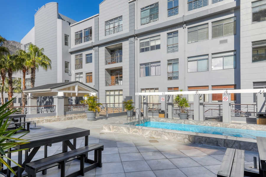 1 Bedroom Property for Sale in Cape Town City Centre Western Cape